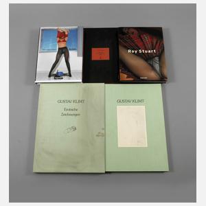 Vier Bände erotische Kunst