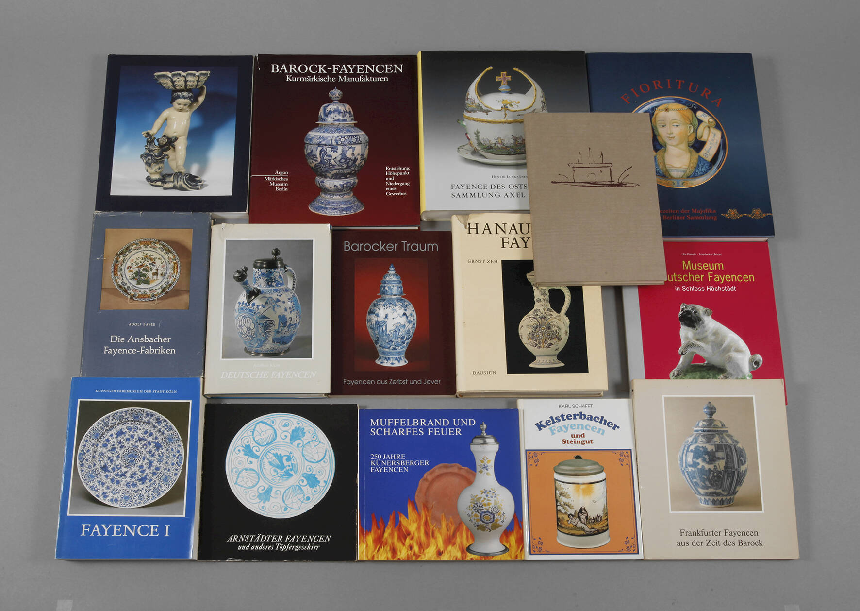 Konvolut Fachliteratur Fayencen