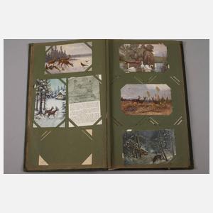 Zwei Postkarten- und Fotoalben