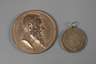 Zwei Medaillen Weltausstellung