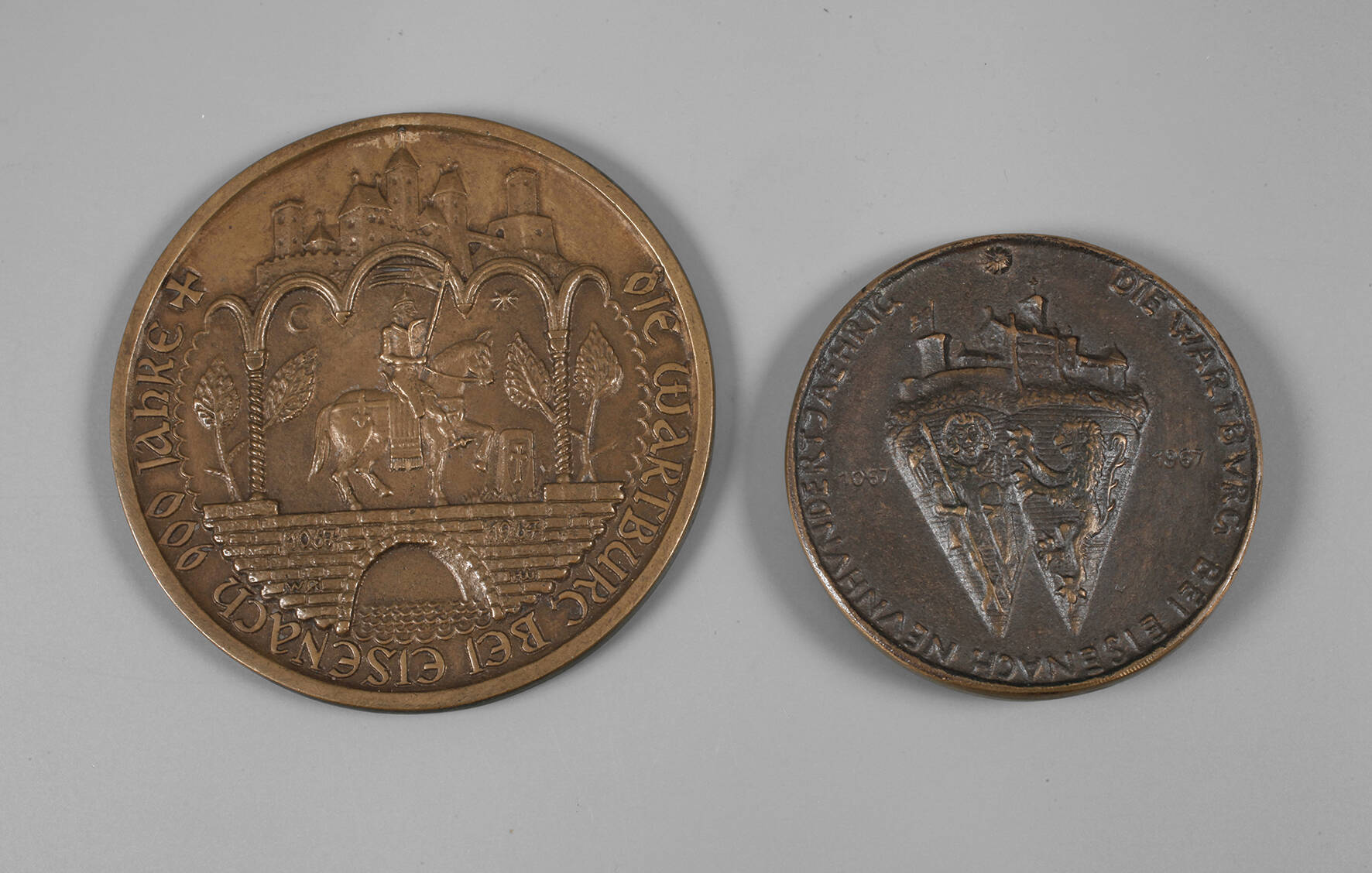 Zwei Medaillen Wartburg