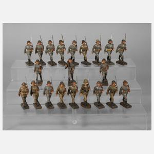 Konvolut Massesoldaten als Parade