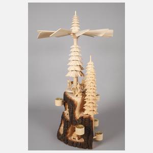 Große Weihnachtspyramide Erzgebirge