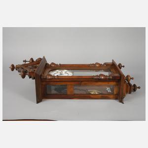 Regulator mit Viertelstundenschlag