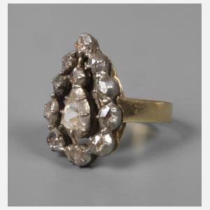 Historischer Ring mit Diamanten