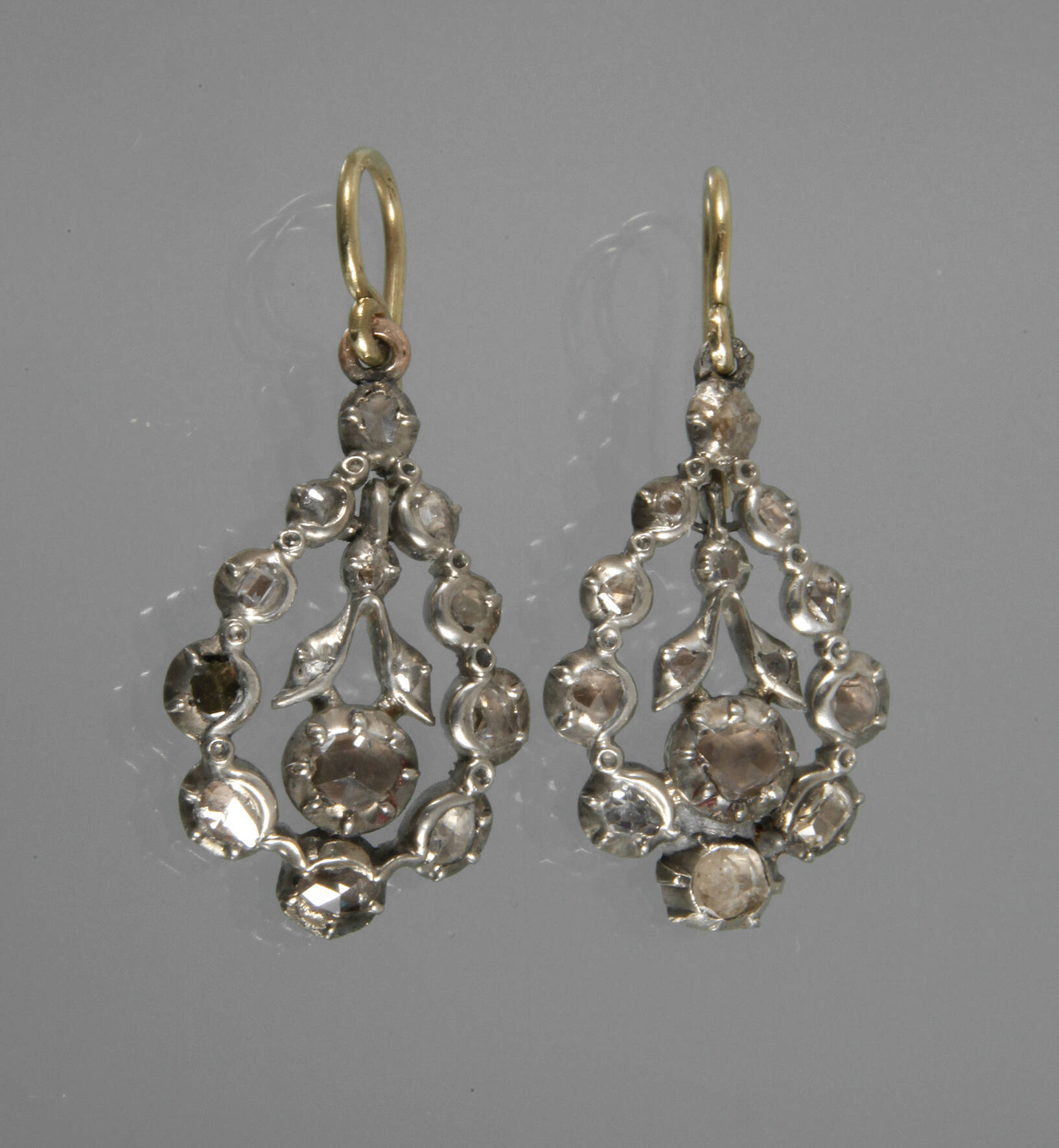 Paar historische Diamant-Ohrhänger