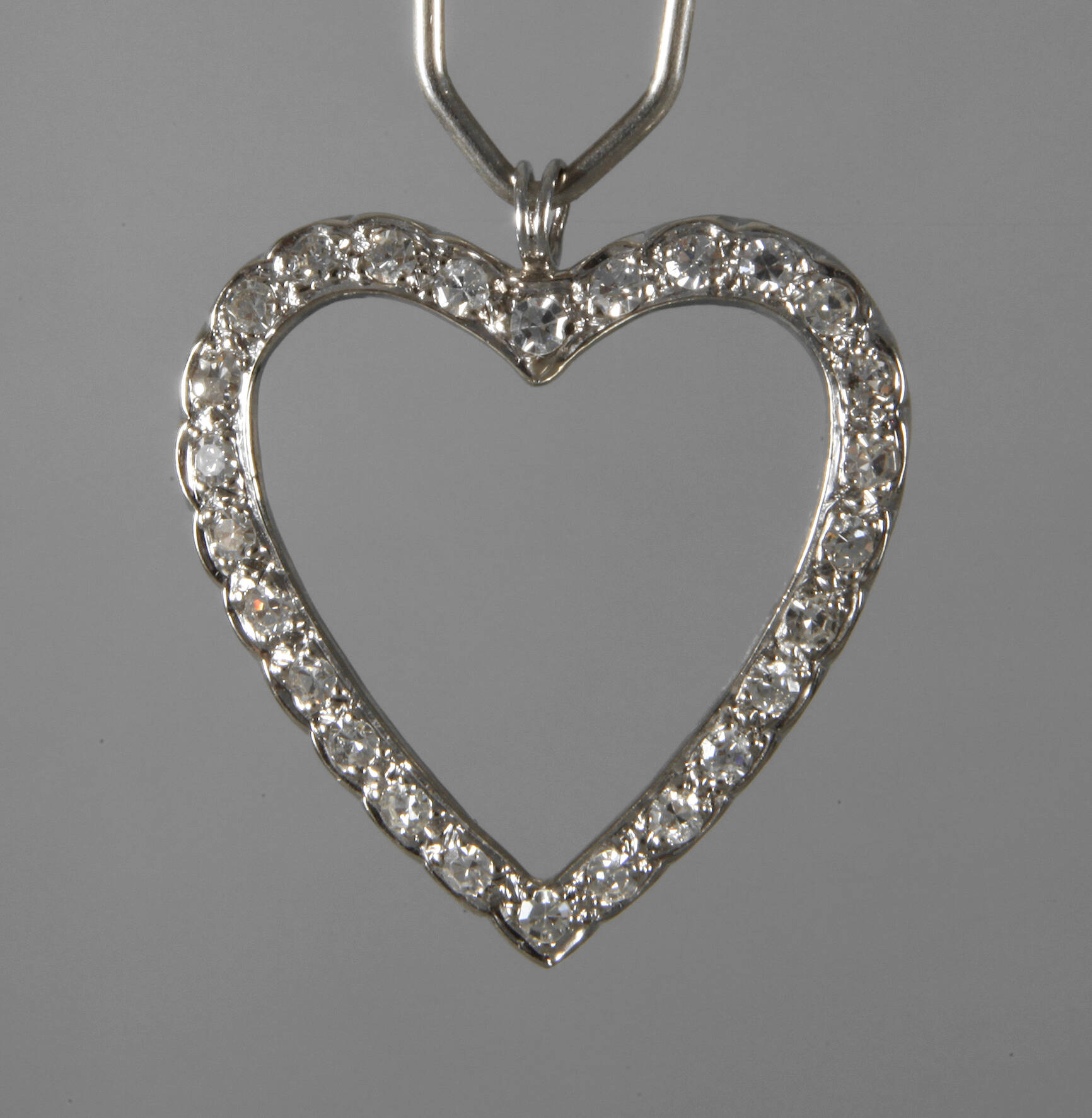 Herzanhänger mit Brillanten