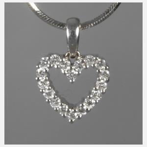 Herzanhänger mit Brillanten