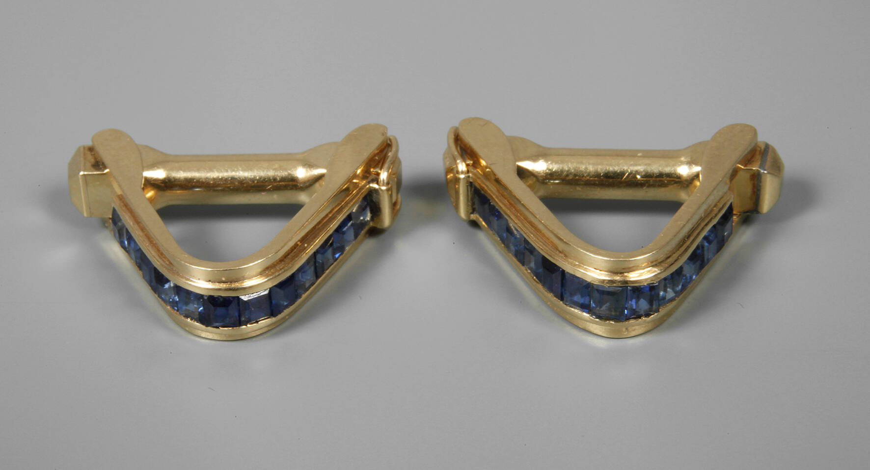 Paar Manschettenknöpfe mit Saphiren
