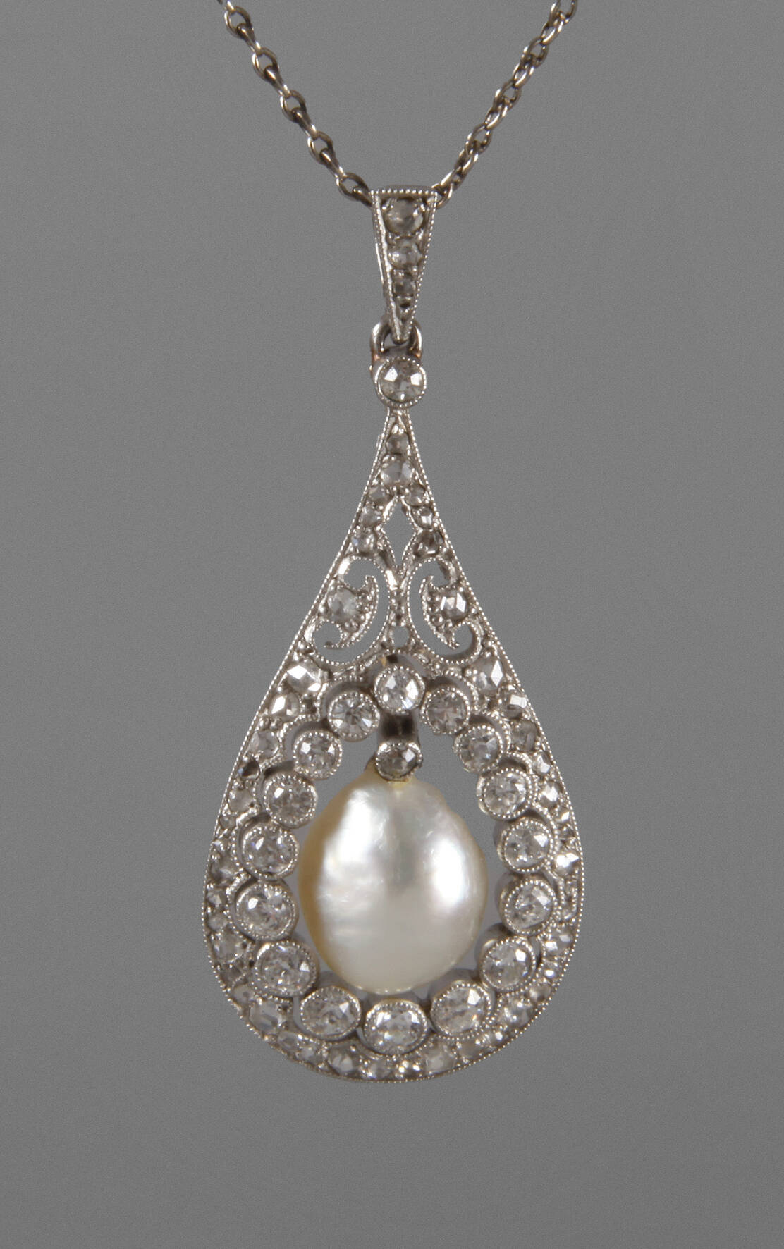 Feiner Platinanhänger