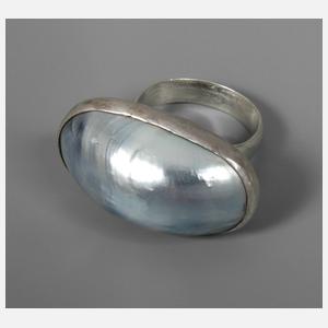 Damenring mit Perlmutt