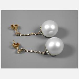 Paar Ohrhänger mit großen Perlen