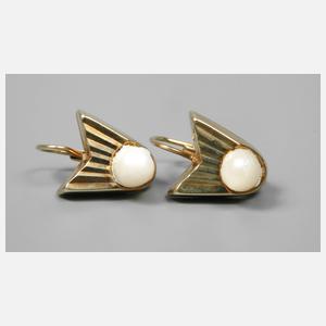 Paar Ohrringe mit Perle