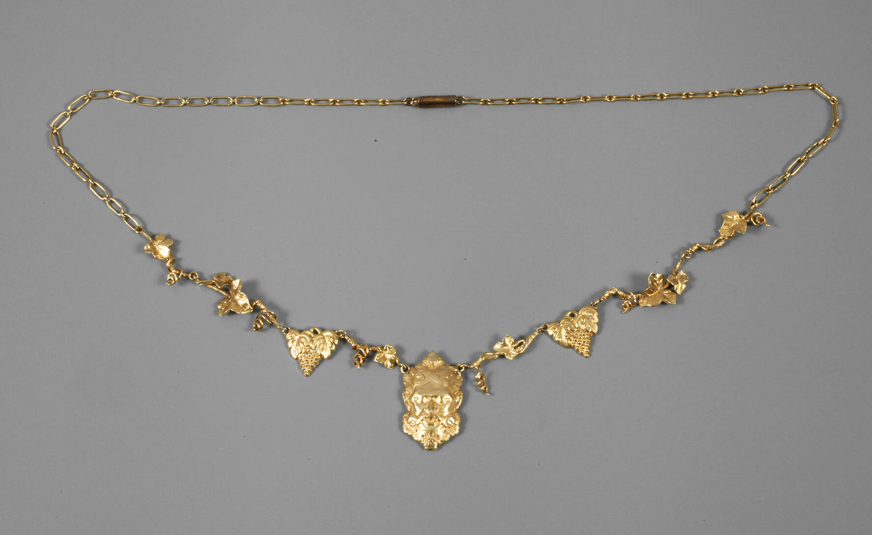 Collier Bacchus