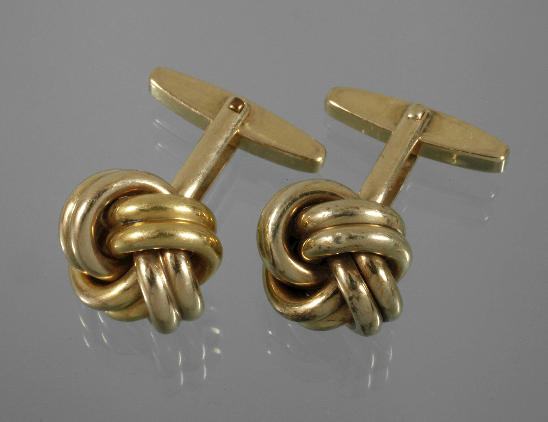 Paar Manschettenknöpfe