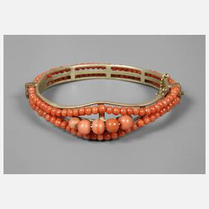 Korallenarmband
