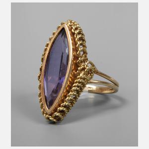 Damenring mit Amethystnavette