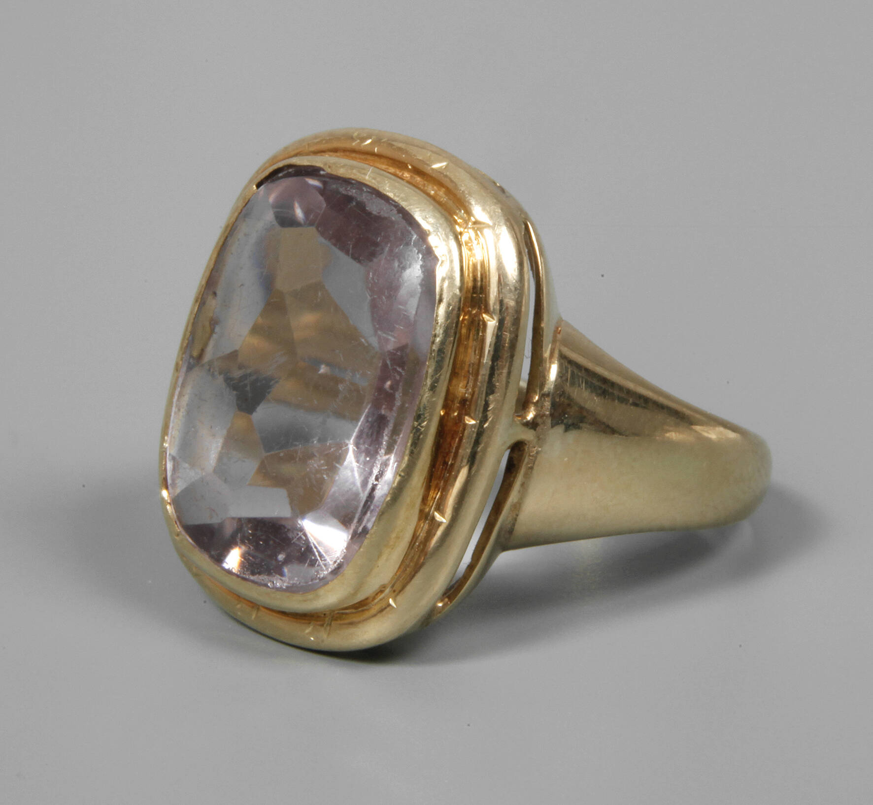 Herrenring mit Amethyst