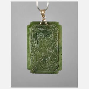 Anhänger mit Jadeplatte