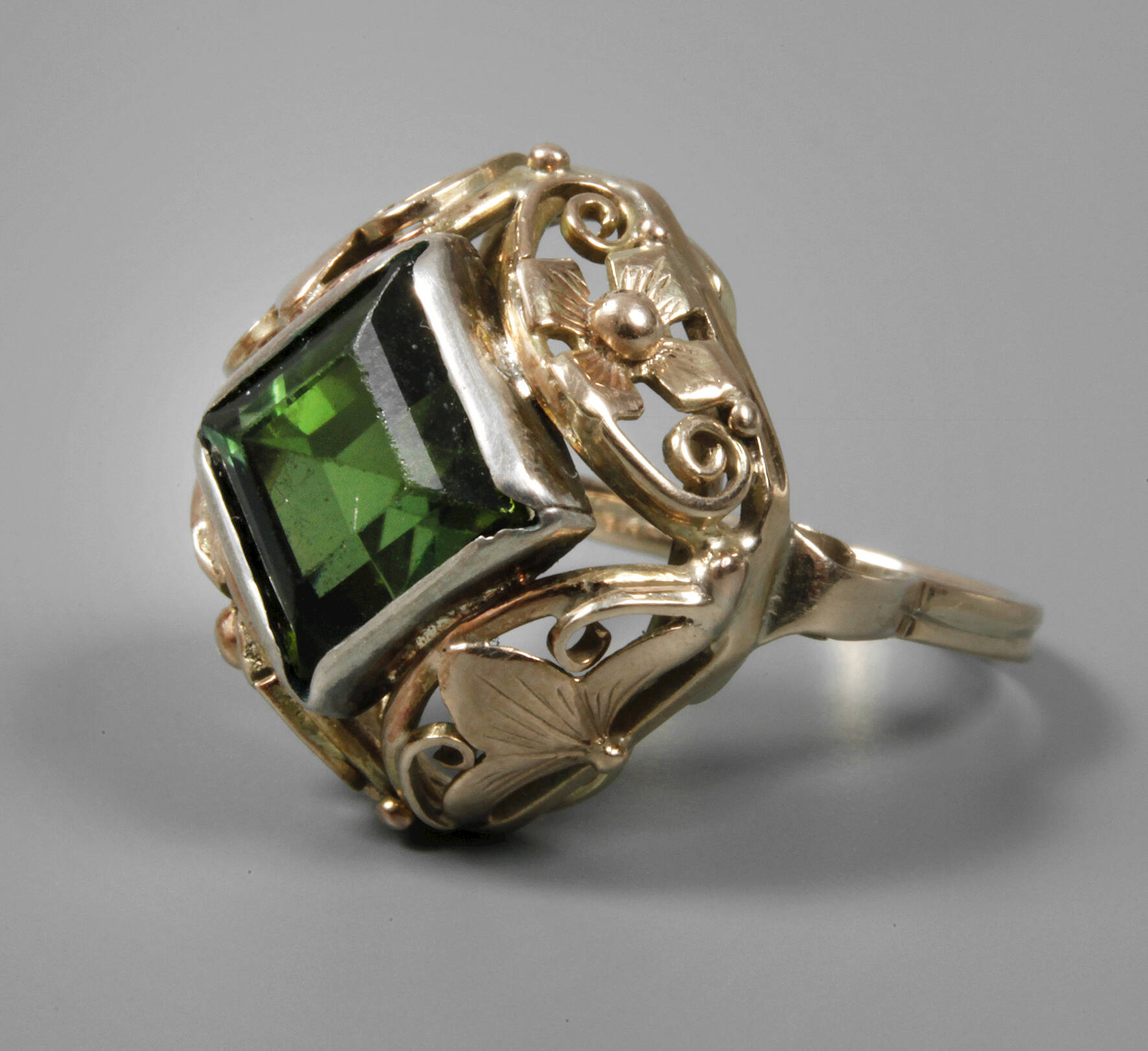 Damenring mit Turmalin