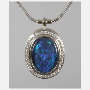 Opalanhänger mit Brillanten