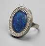 Damenring mit Edelopal und Brillanten