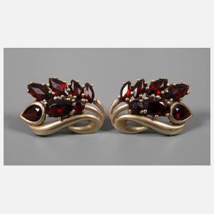 Paar Ohrringe mit Granaten