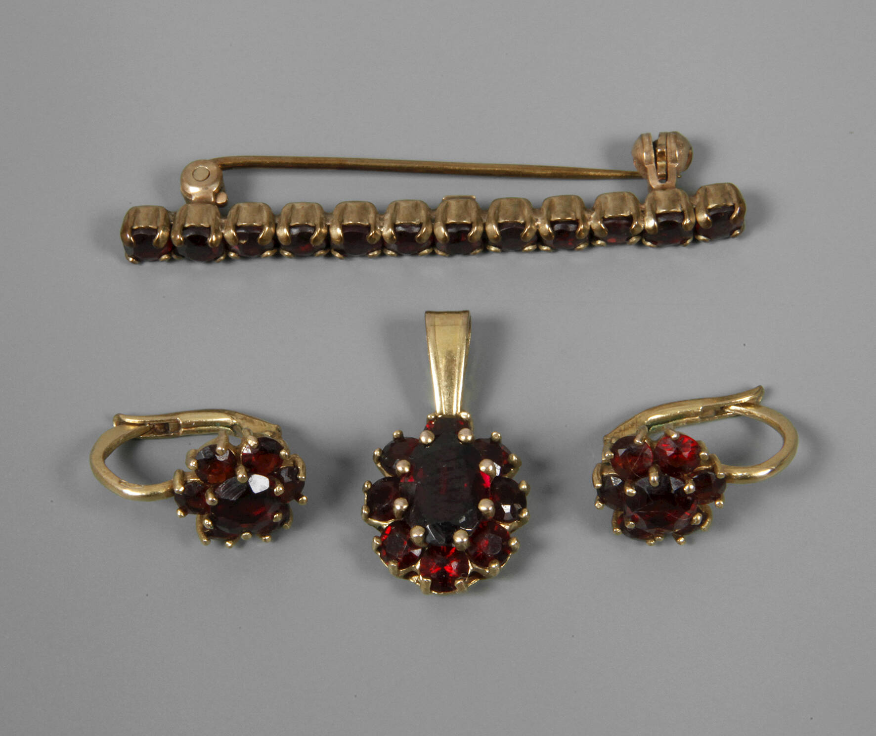 Konvolut Granatschmuck