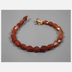 Halsreif mit Karneolen