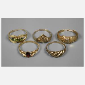 Fünf Damenringe