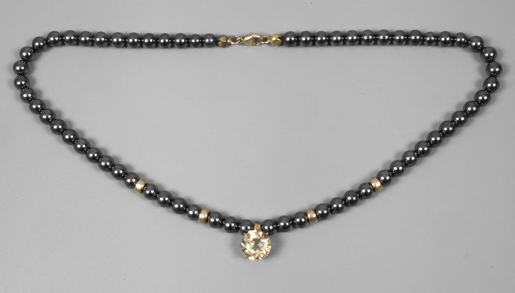 Hämatitkette mit Citrin