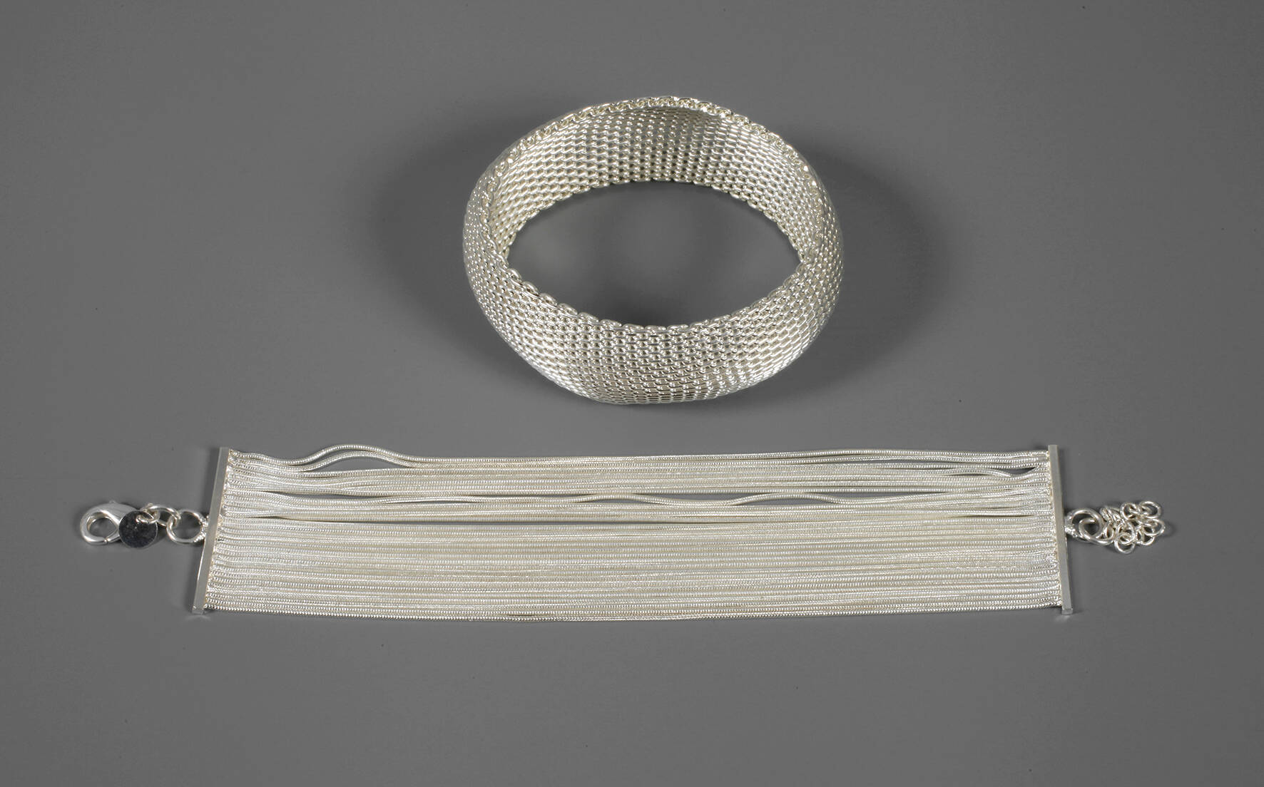 Zwei Teile Armschmuck