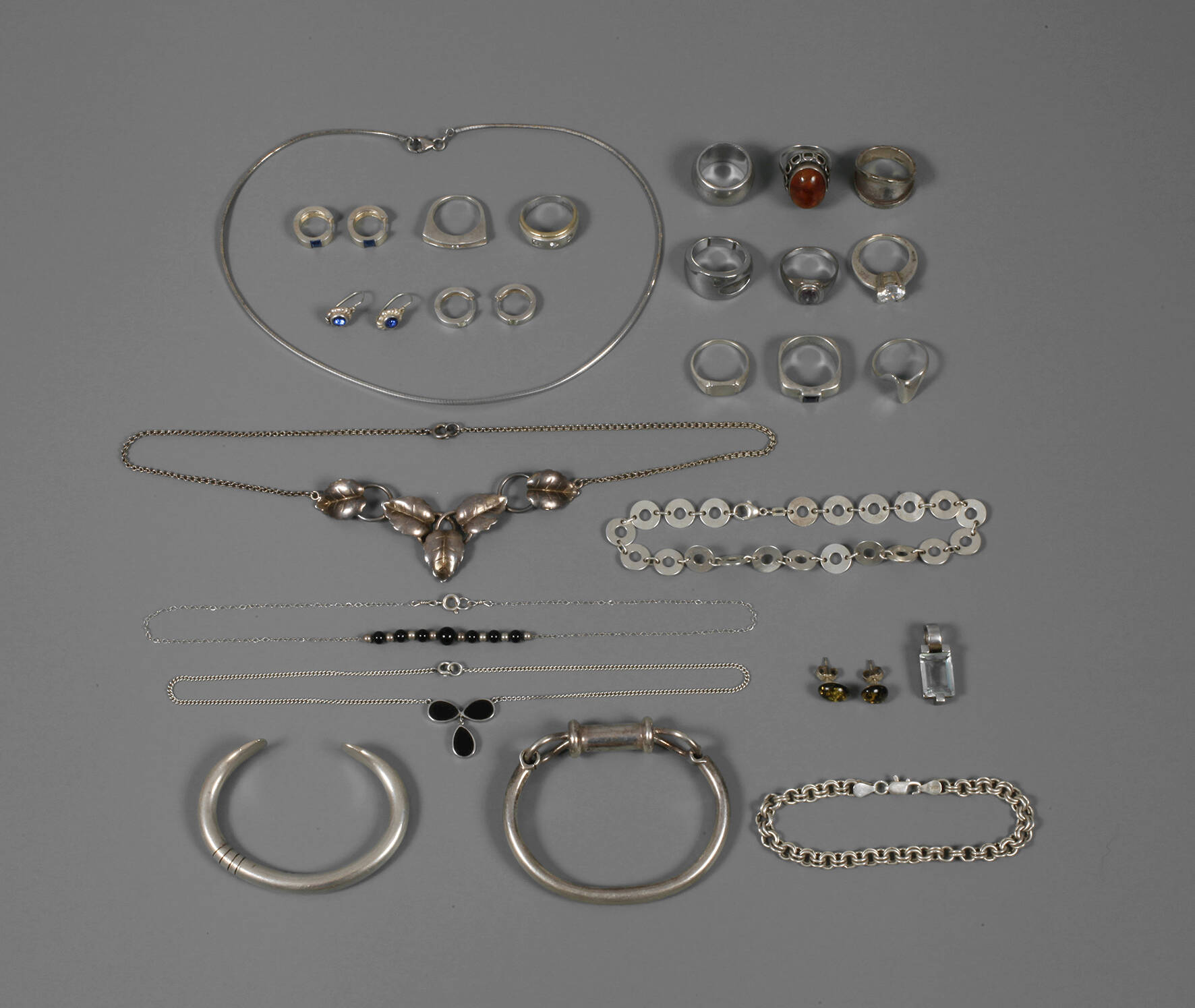 Großes Konvolut Silberschmuck