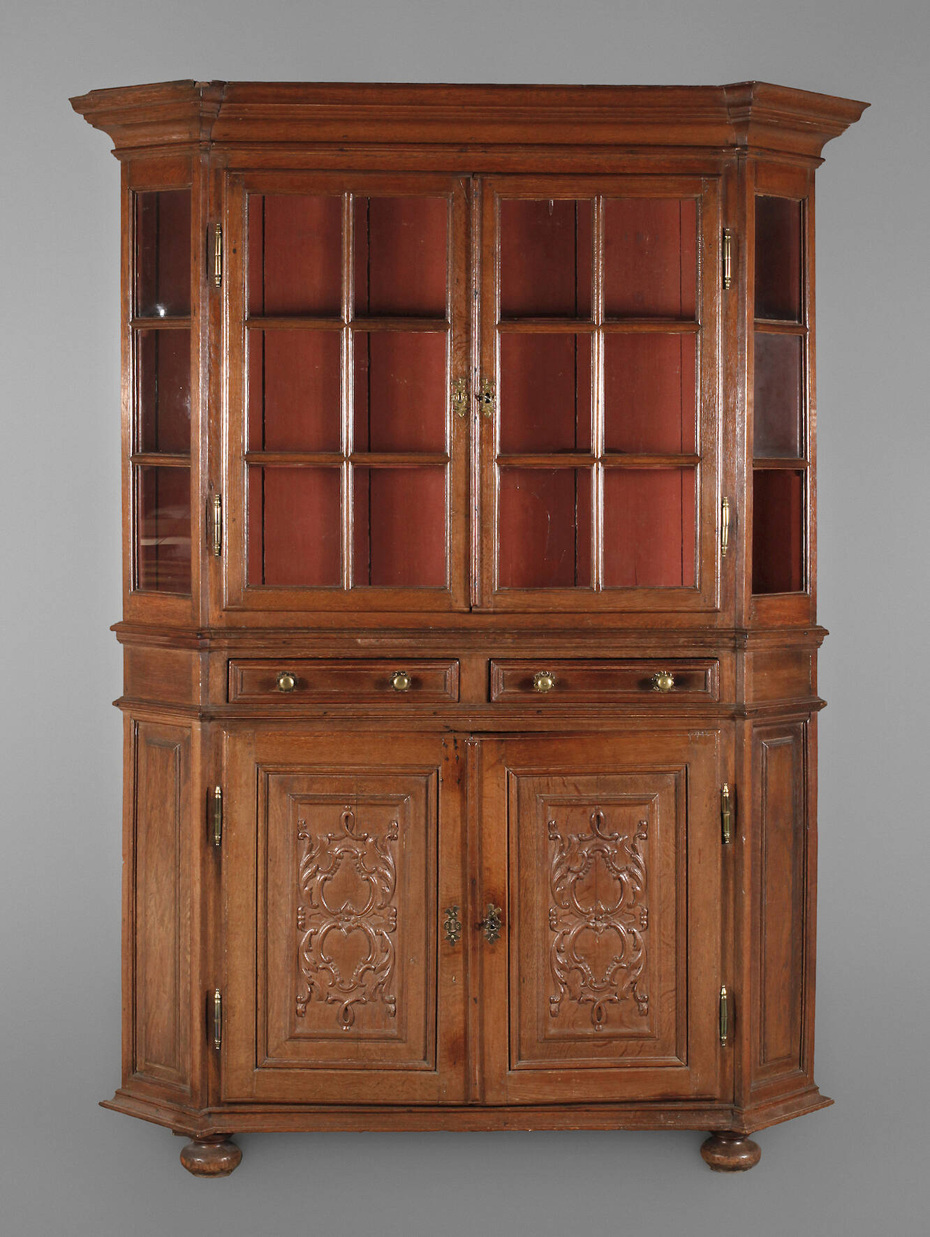 Flache Aufsatzvitrine Barock