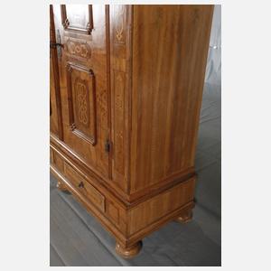 Feiner barocker Hallenschrank