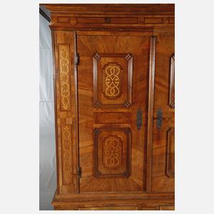 Feiner barocker Hallenschrank