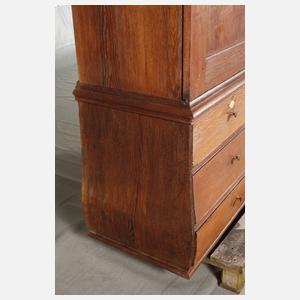 Aufsatzschrank Barock
