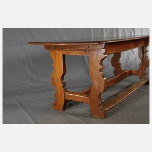 Großer barocker Esstisch