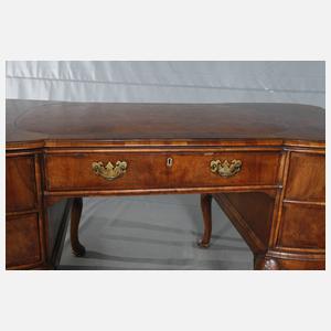 Feines Bureau Plat, Regence