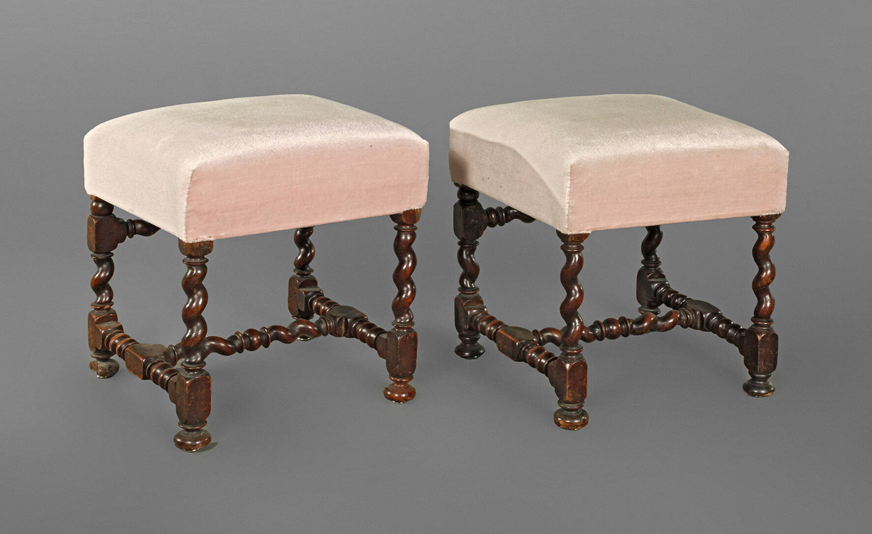 Paar barocke Tabourets