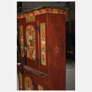 Bäuerlicher Küchenschrank