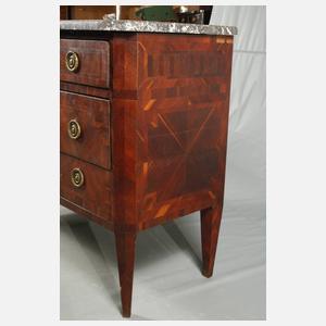 Klassizistische Kommode