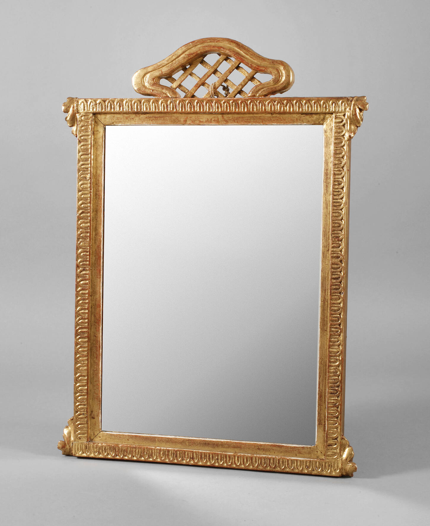 Klassizistischer Wandspiegel