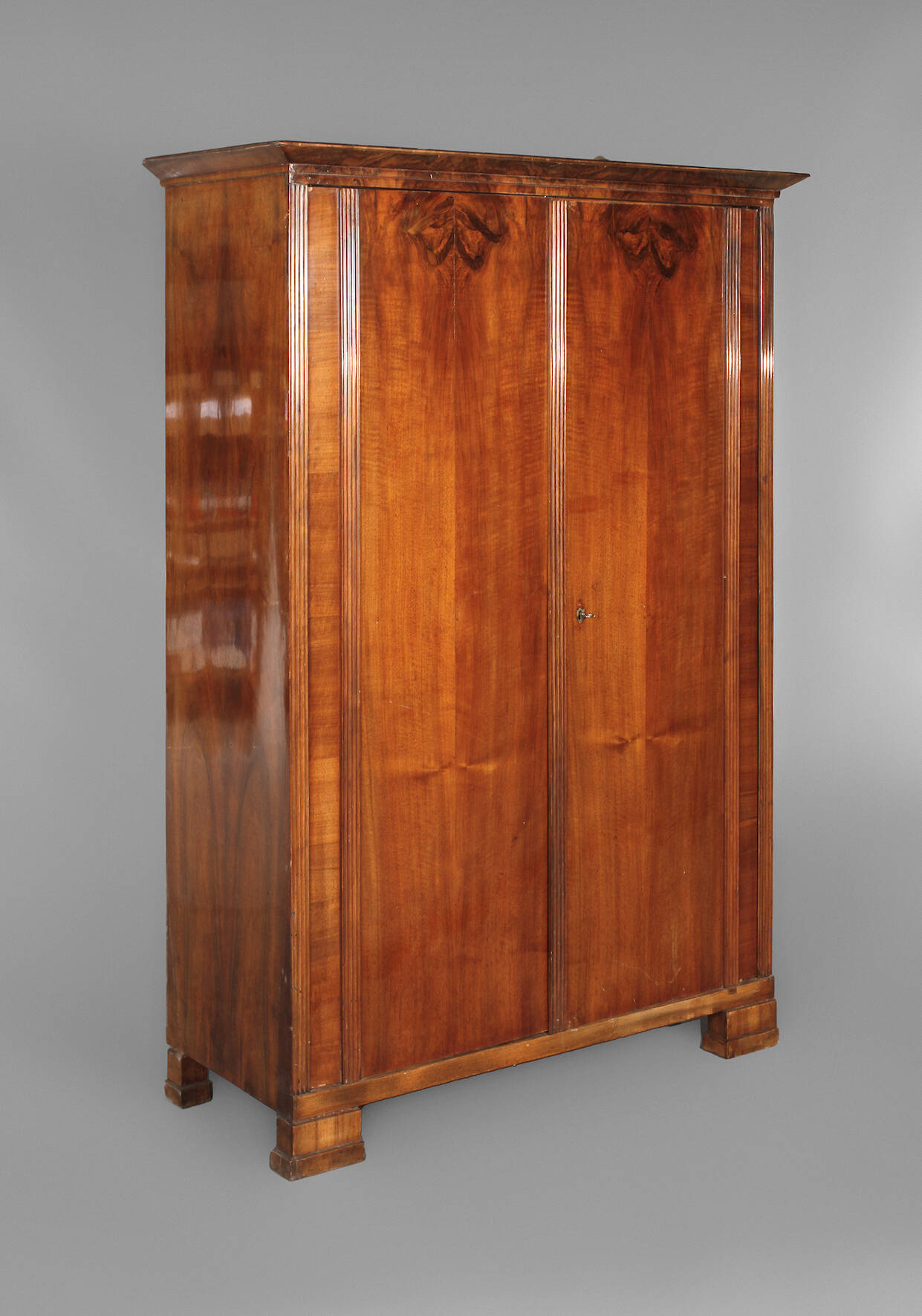 Kleiderschrank Biedermeier