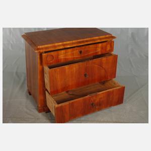 Konische Biedermeierkommode