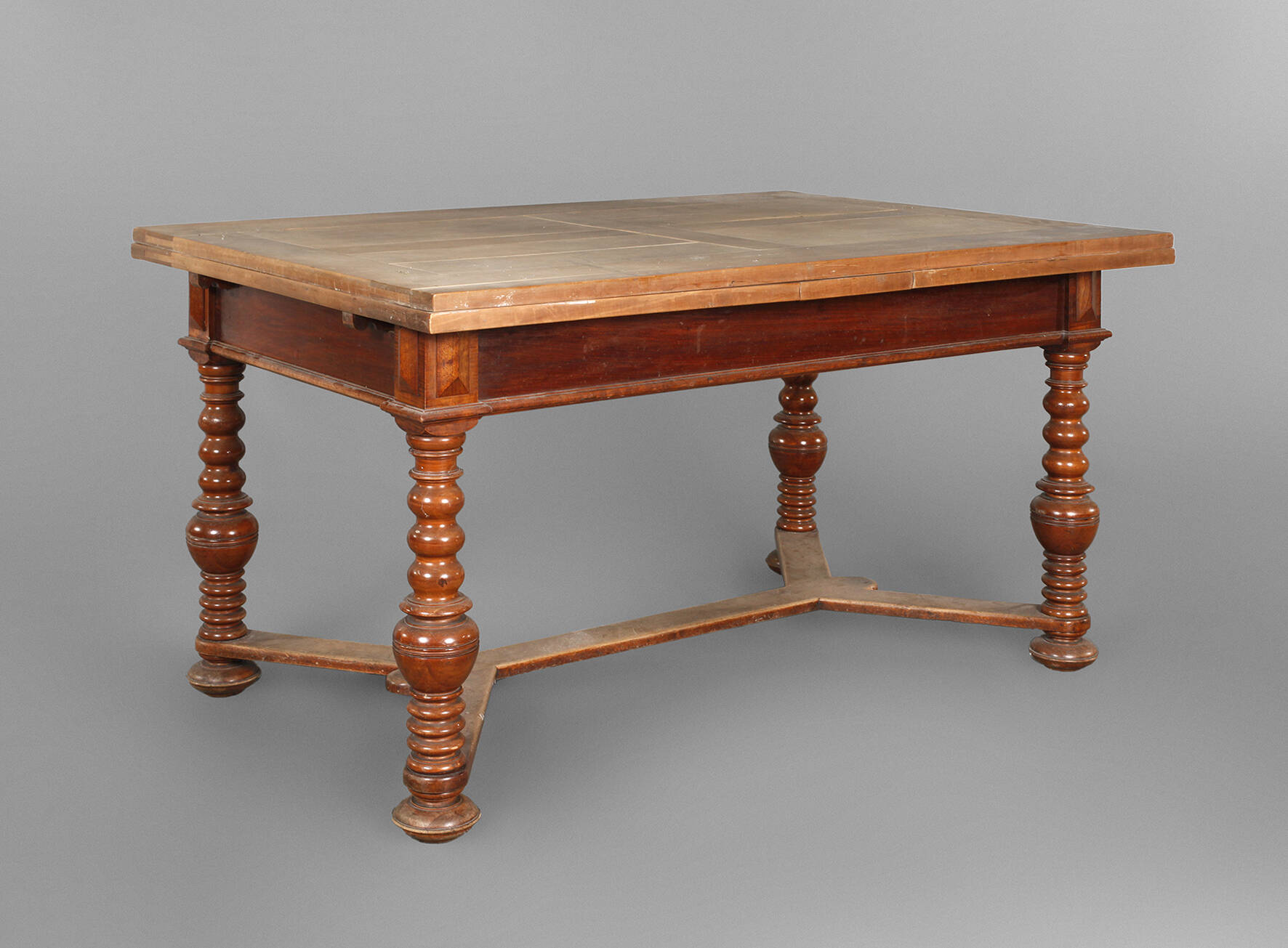 Großer Auszugstisch Historismus