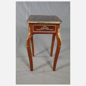 Kleiner Beistelltisch