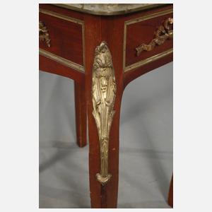 Kleiner Beistelltisch