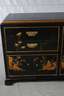 Sideboard mit Chinoiserien
