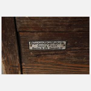 Rollschrank mit Inneneinrichtung